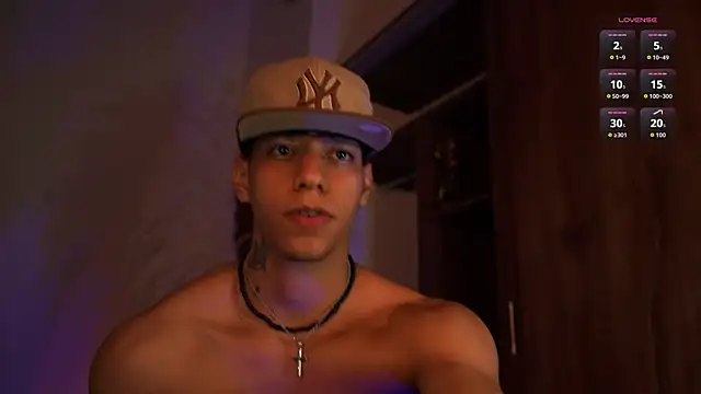 josep_davies - Josep_Davies's free webcam - UK Sex Cams