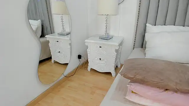  SamantaMarquez chat room