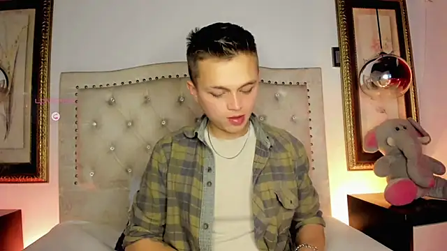 tim_wolf (M young) - Masturbate and groan until getting more