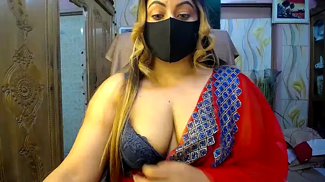  SeductiveMahira chat room