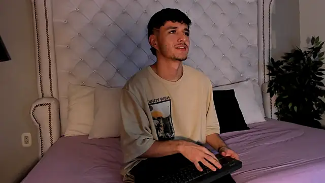 liammuller (M twink) - big load of cum liam