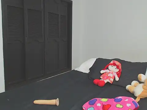 Rubialuna live cam screenshot malefemale from Venezuela on SexOnline.pics – Live Cam Recordings, GIFs & Pics