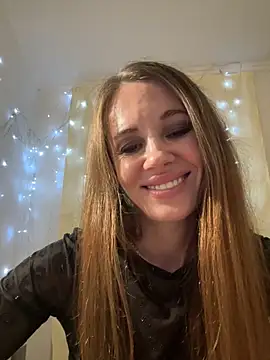 luciemack - LucieMack's free webcam - UK Sex Cams