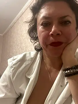 kiramagic (F milf) - Lovensе