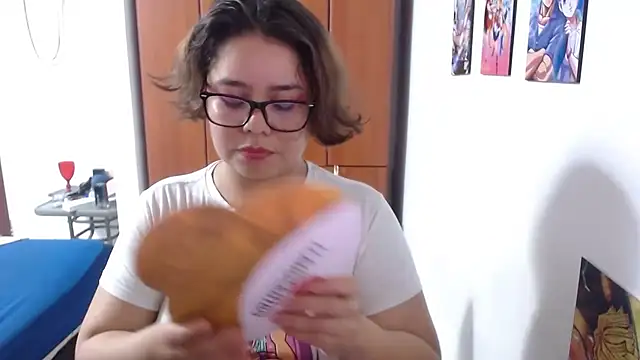 saenz_eymi - Saenz_eymi's free webcam - UK Sex Cams