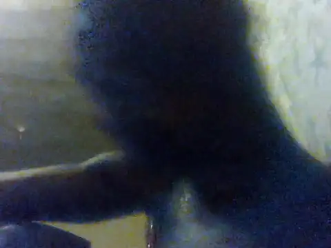 lookinglover34 (Ask my age) - Chill and take orders of love have fun!