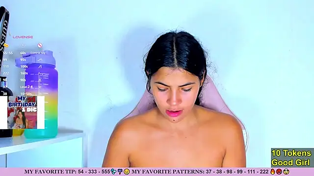 Live webcam thumbnail of AriannaLewiis from co. Watch my show!