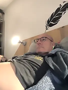 bogland33 (M mature) - Ejac / cum 😋🤤😋🤤