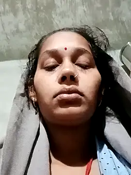 Live webcam thumbnail of Rupali_ji from . Watch my show!