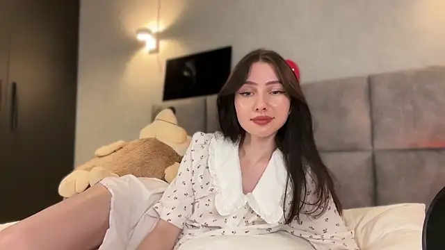 anamoonlight - AnaMoonlight's free webcam - UK Sex Cams