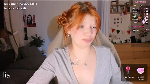 lil_lia - Lil_lia's free webcam - UK Sex Cams