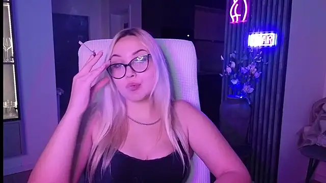 adrelaxina - Adrelaxina's free webcam - UK Sex Cams