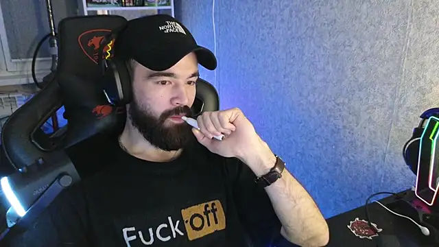 nik_namee - Nik_Namee's free webcam - UK Sex Cams