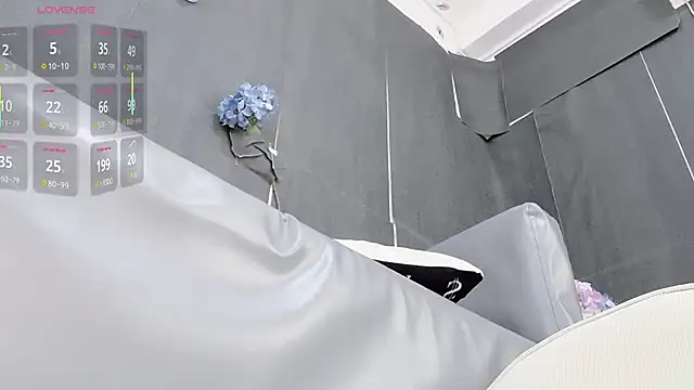 k1oo (F young) - 牙膏按摩豆豆3分钟