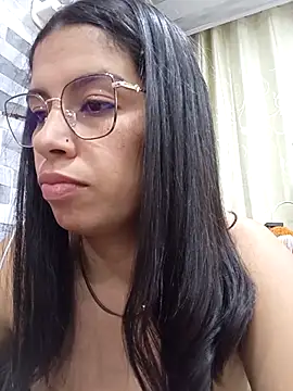 nathaly_12 (G young) - My friend oils my pussy