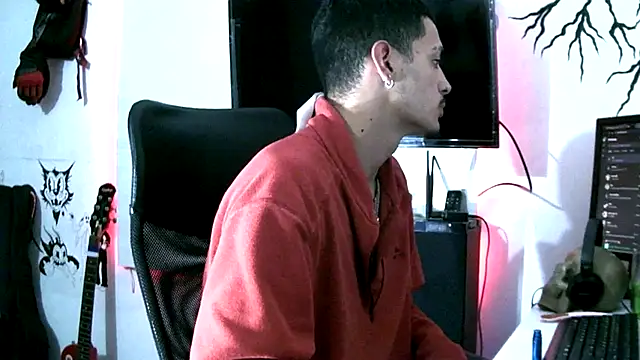 kai_storm420 - Kai_storm420's free webcam - UK Sex Cams