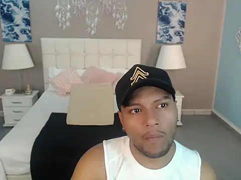 sebastian_cruz_ live cam screenshot males on Home.Pink — Cozy Live Cams & Chat