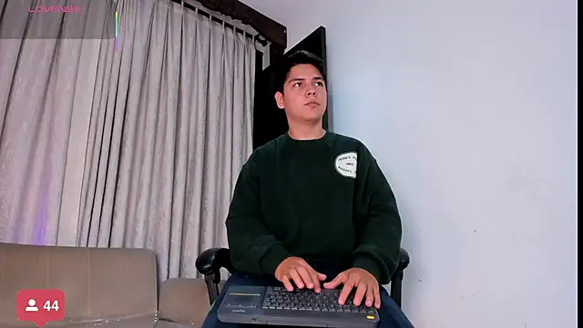 asta_black - Asta_Black's free webcam - UK Sex Cams