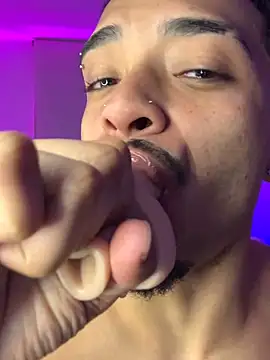 eross_chipre_ - Eross_chipre_'s free webcam - UK Sex Cams