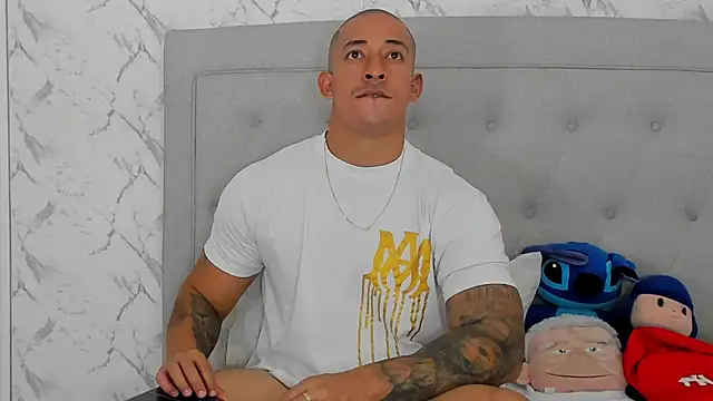 luigiferrara - Luigiferrara's free webcam