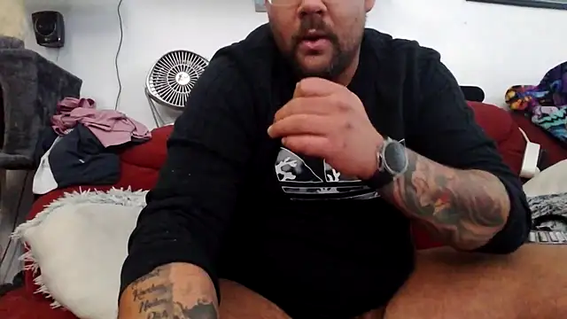 sexykevin17cm - Sexykevin17cm's free webcam - UK Sex Cams