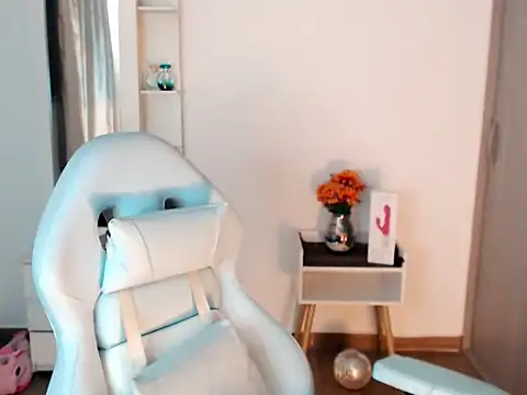 boreal_moon - BOREAL_MOON's free webcam - UK Sex Cams