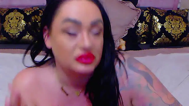 bustyvicky - BustyVicky's free webcam - UK Sex Cams