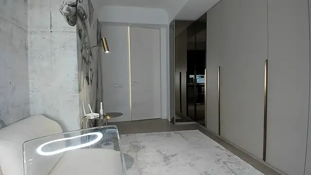 hotdeedee (F young) - squirt show