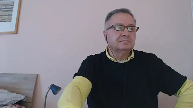 YOU6me Live Webcam on Stripchat