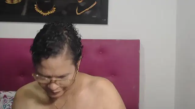 Live sex cam of DinaDIRTY