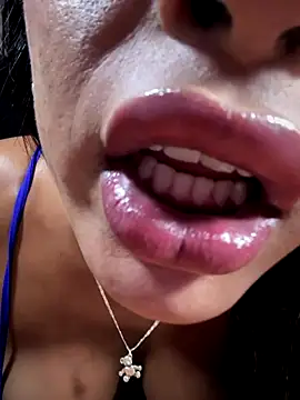 FitnessdollTS Live Webcam on Stripchat