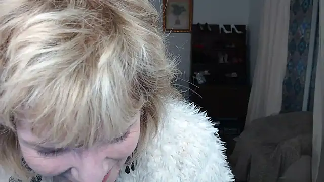 SindeeDix Live Webcam on Stripchat