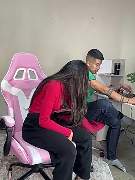 Sarajames Live Webcam on Stripchat