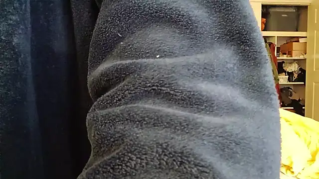 amguy23 (Ask my age) - Horny Amateur Asian Male Livestream