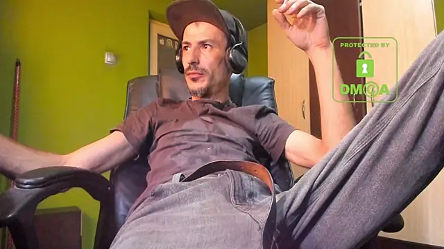 bigcumshoot (Ask my age) - M@ke me CUM, Bitches!!!