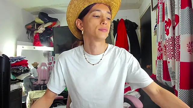 lawrncesofiets - Lawrncesofiets's free webcam - UK Sex Cams