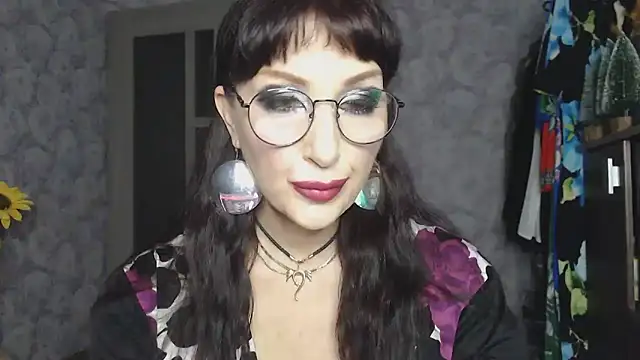 Aziza1 Live Webcam on Stripchat