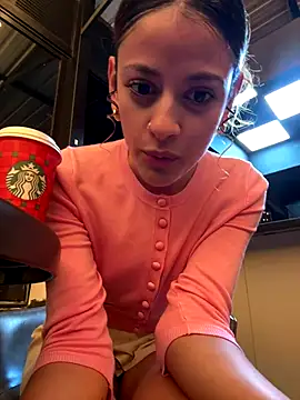 alana15's Stripchat show and profile