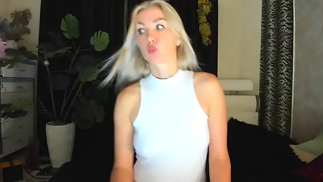 gravity666 - Gravity666's free webcam - UK Sex Cams