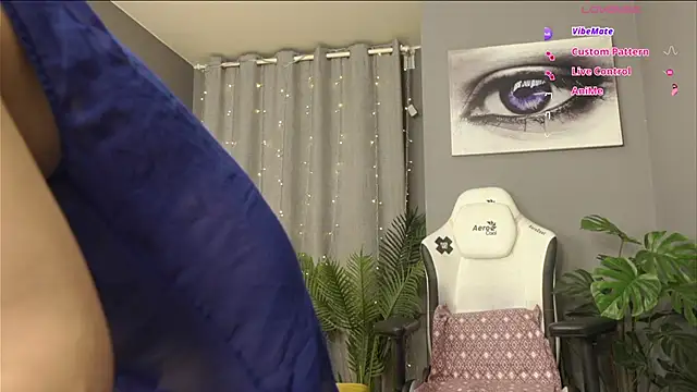 megany - Megany's free webcam - UK Sex Cams