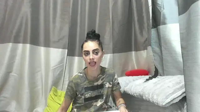 jessystarr - Jessystarr's free webcam - UK Sex Cams