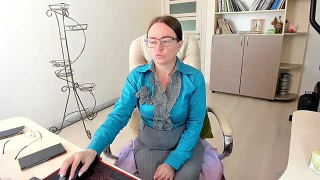 vika73 - Vika73's free webcam - UK Sex Cams