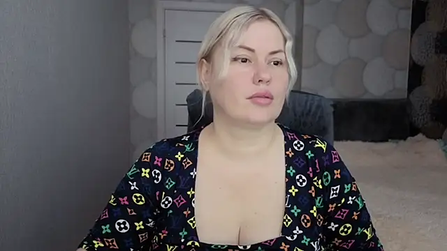 natusik - Natusik's free webcam