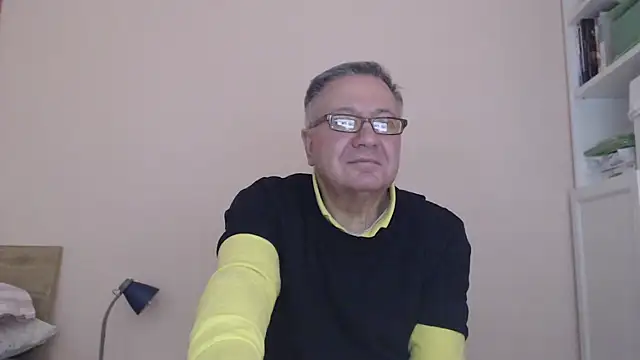 you6me (M grandpa) - Naked show cum