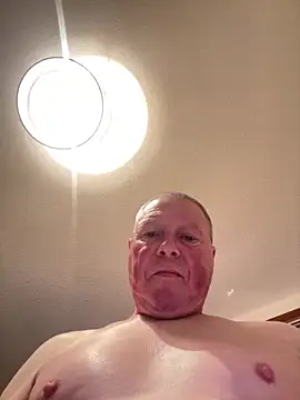 boilinghot123 (M grandpa) - Free