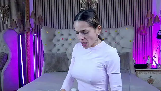  PlayfulShow chat room