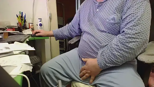 tipko123 from StripChat is Freechat