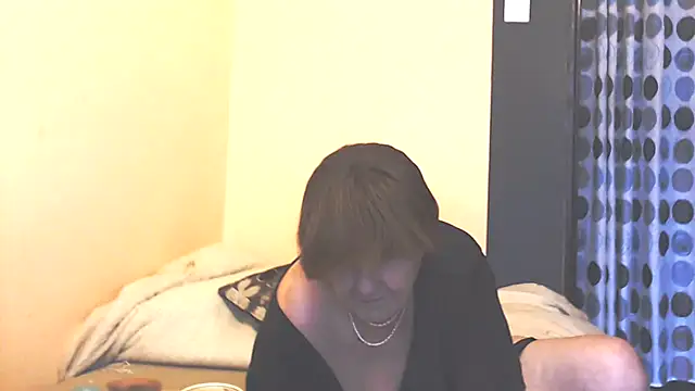 MioritaHard webcam stripchat model stream image