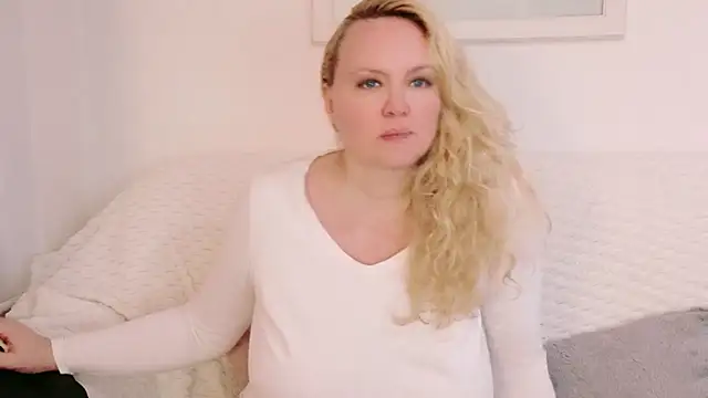 sarah4you - Sarah4you's free webcam - UK Sex Cams