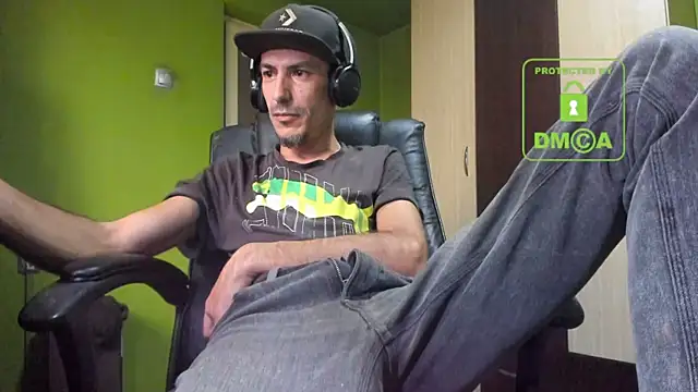 bigcumshoot (Ask my age) - Stroking ​if ​you ​tip, check tipmenu!